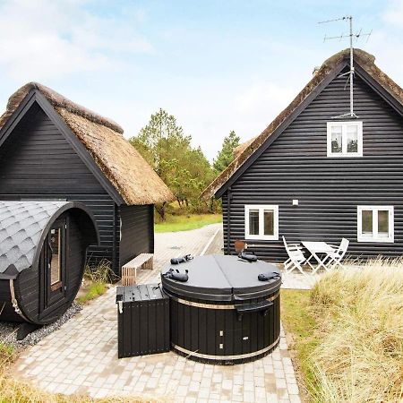 6 Person Holiday Home In R M Vesterhede Extérieur photo